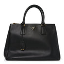 Saffiano Medium Galleria Double Zip Tote Black